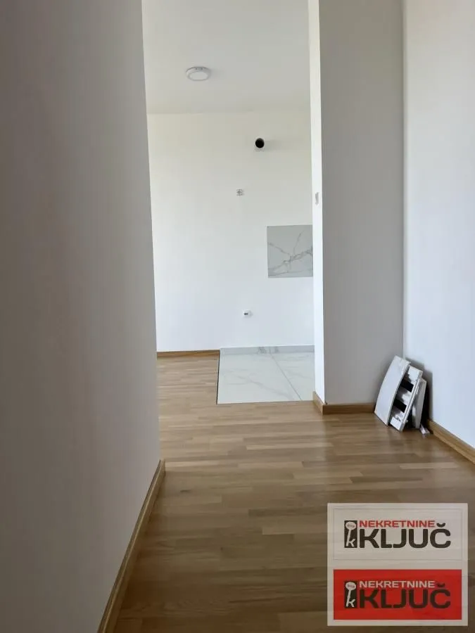 Prodaja, trosoban stan, 62m², Bulevar patrijarha Pavla, Novi Sad Sve Podlokacije
