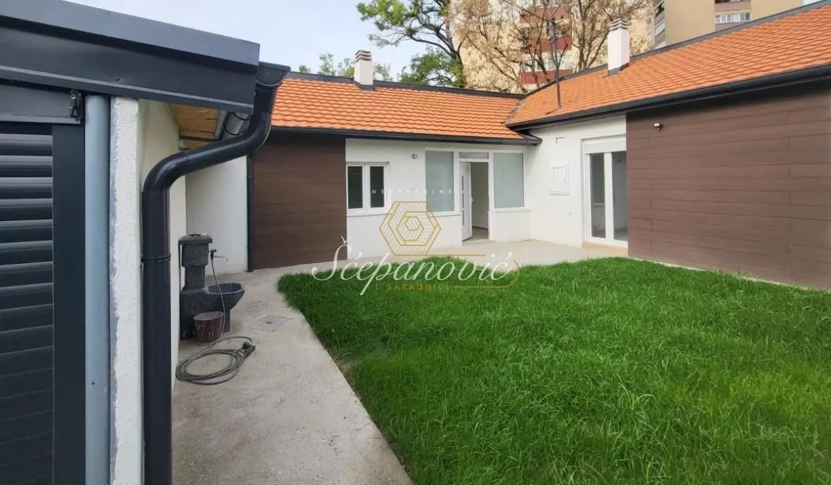 Prodaja, kuća, 94m², Banatić, Novi Sad Sve Podlokacije