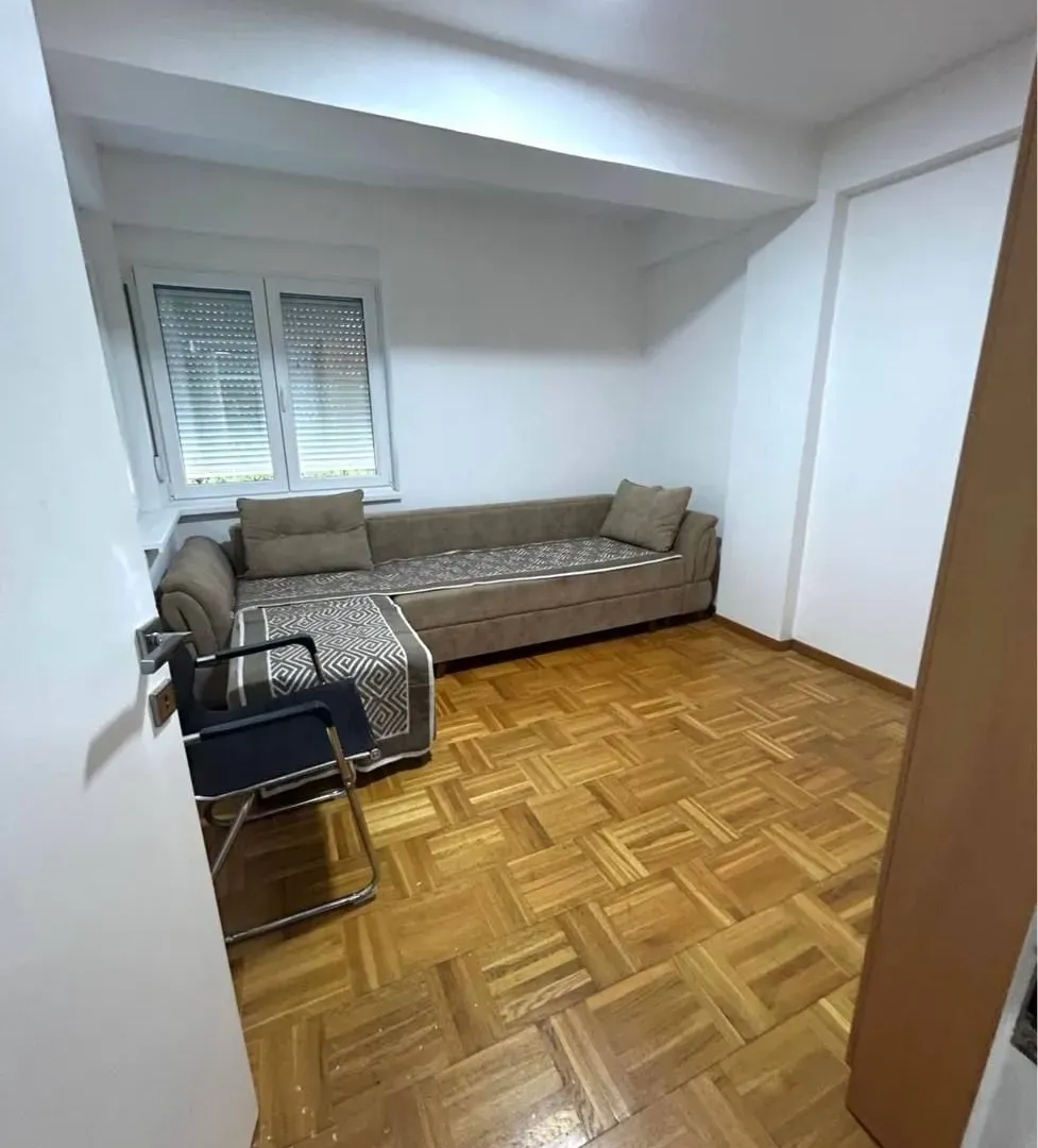 Prodaja, trosoban stan, 93m², Makedonsko naselje, Bar