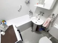 Izdavanje, stan, 76m², Blok 5, Podgorica - image 16