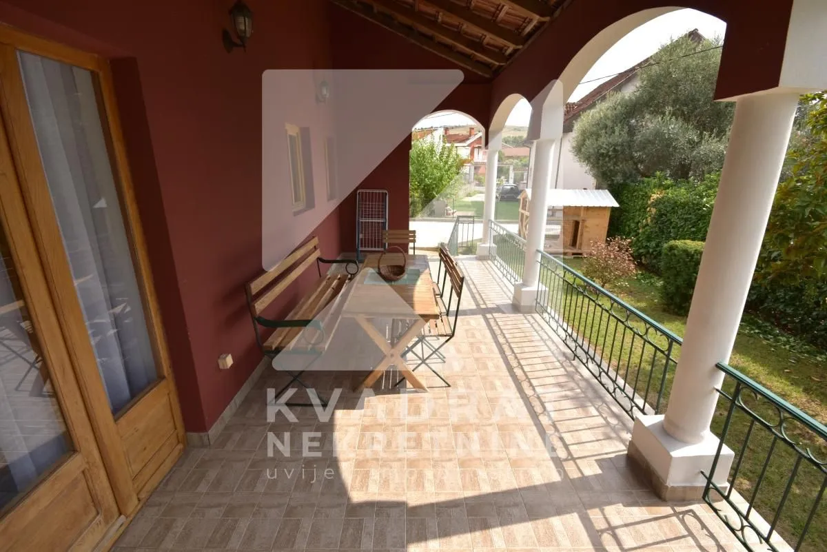 Rent, house, 200m², Dalmatinska ulica, Podgorica