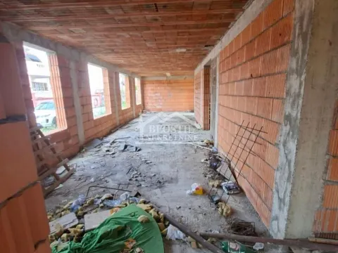 Prodaja, kuća, 218m², Vojvode Vlahovica, Beograd - image 5