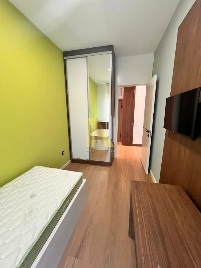 Izdavanje, trosoban stan, 69m², Lipov gaj, Novi Sad Sve Podlokacije