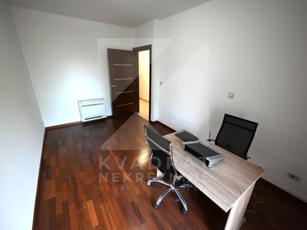 Rent, office space, 105m², Preko Morače, Podgorica