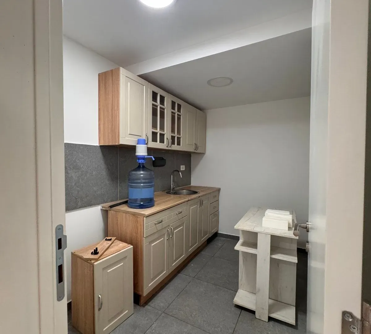 Rent, four bedroom apartment, 200m², Bečići, Budva