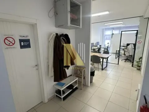 Rent, office space, 95m², Bulevar Evrope, Novi Sad Sve Podlokacije - image 10