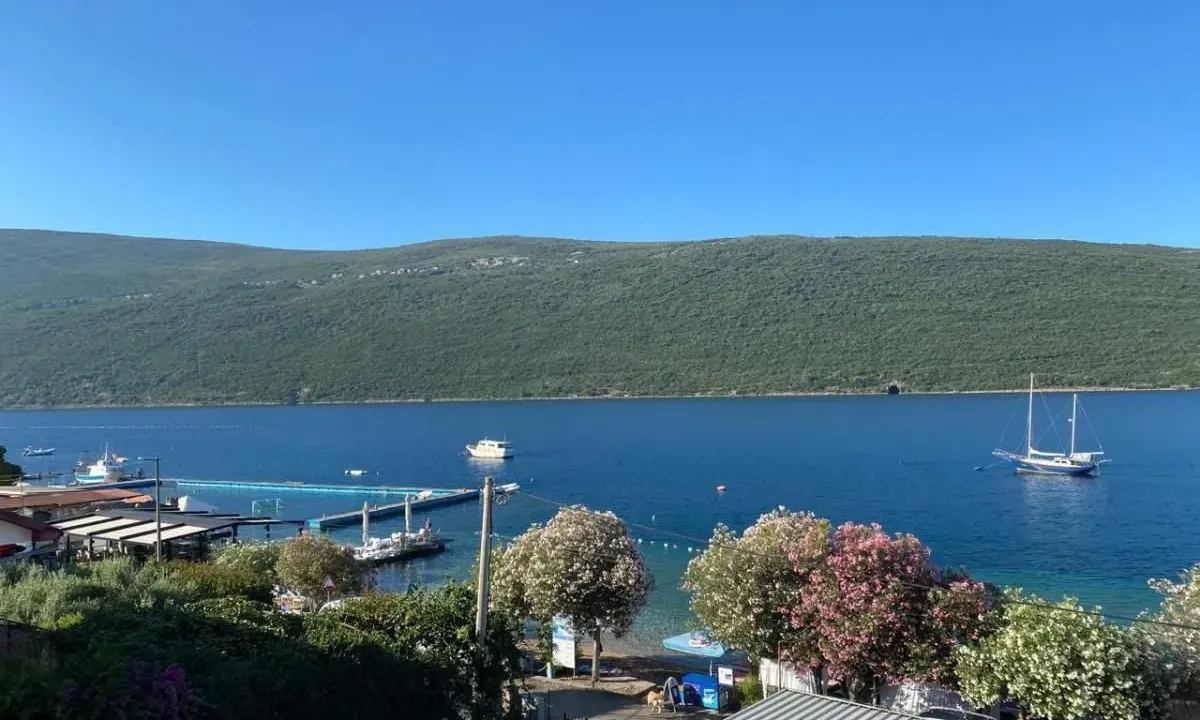 Prodaja, dvosoban stan, 80m², Kumbor, Herceg Novi