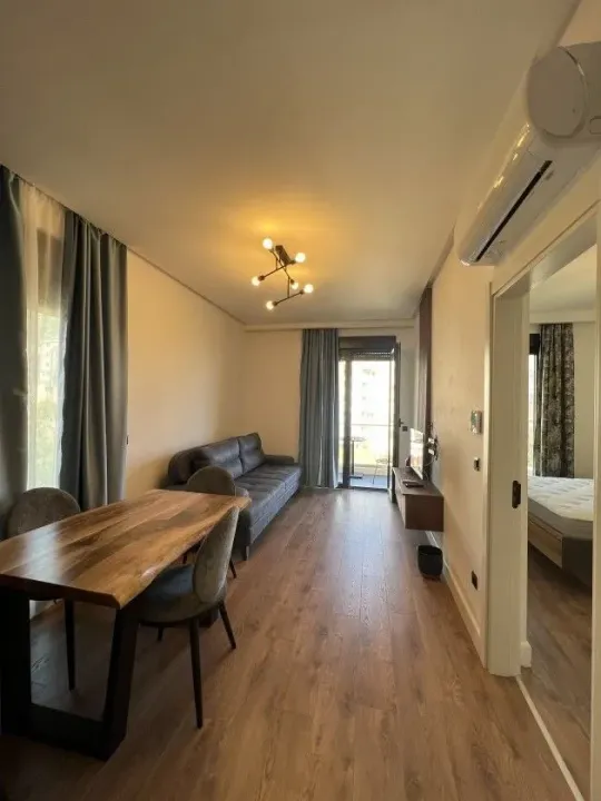 Rent, one bedroom apartment, 40m², Bečići, Budva