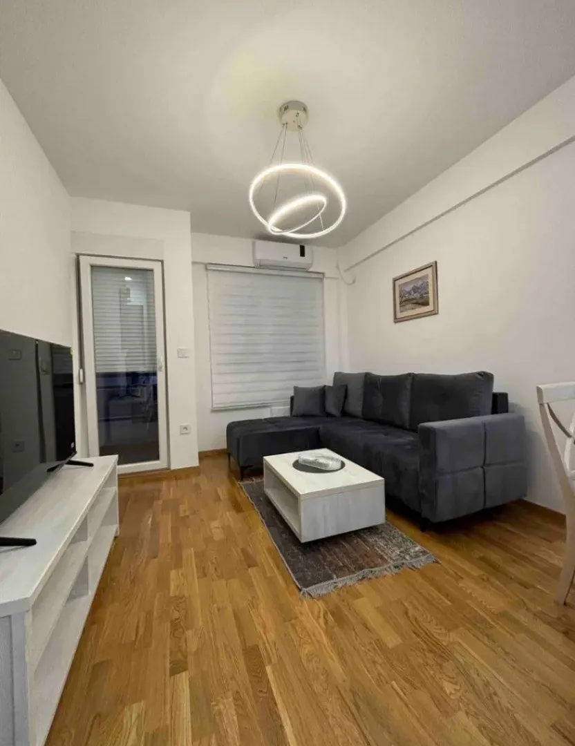 Izdavanje, jednosoban stan, 40m², Zabjelo, Podgorica