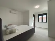 Izdavanje, dvosoban stan, 80m², Dumidran, Tivat - image 13