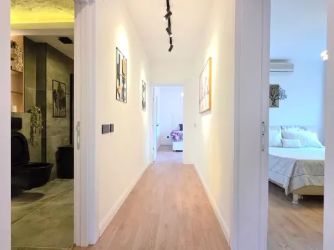 Sale, three bedroom apartment, 106m², Bečići, Budva - image 12