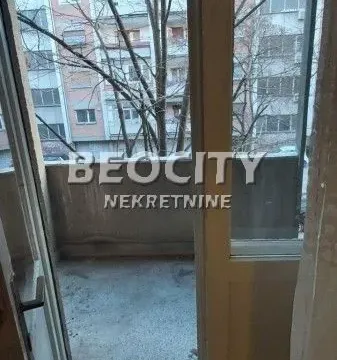 Izdavanje, dvosoban stan, 79m², Stari grad, Novi Sad - image 10