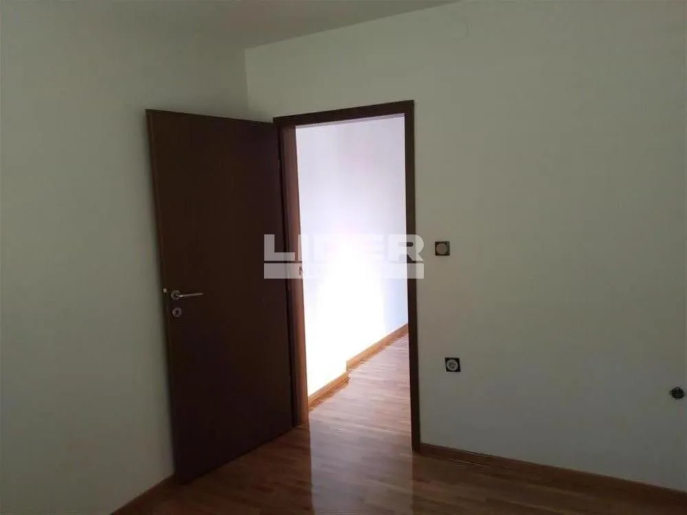 Sale, three bedroom apartment, 58m², Zvezdara Sve Podlokacije, Beograd