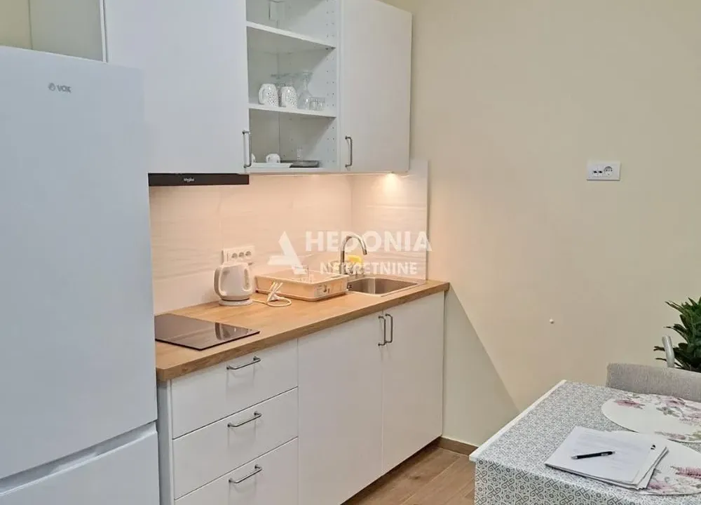 Izdavanje, dvosoban stan, 37m², Čukarica, Beograd