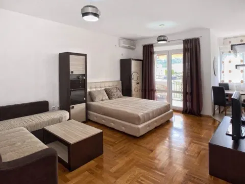 Prodaja, garsonjera, 40m², Bar, Crna Gora