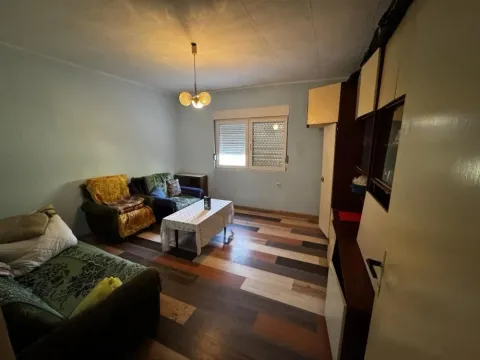 Prodaja, kuća, 188m², Beška, Inđija - image 18