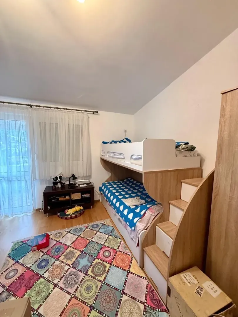 Rent, three bedroom apartment, 140m², Sutomore, Bar