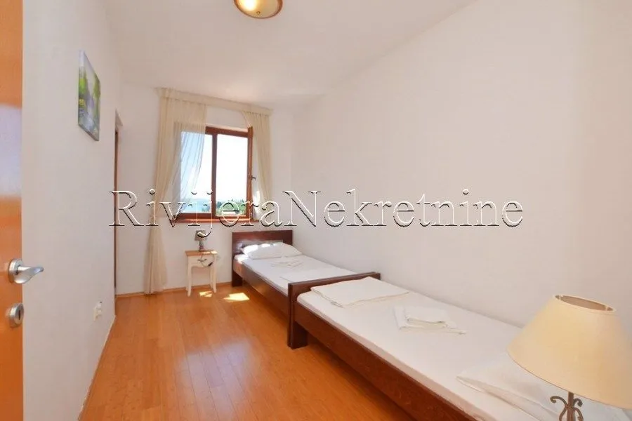 Prodaja, trosoban stan, 109m², Kamenari, Herceg Novi