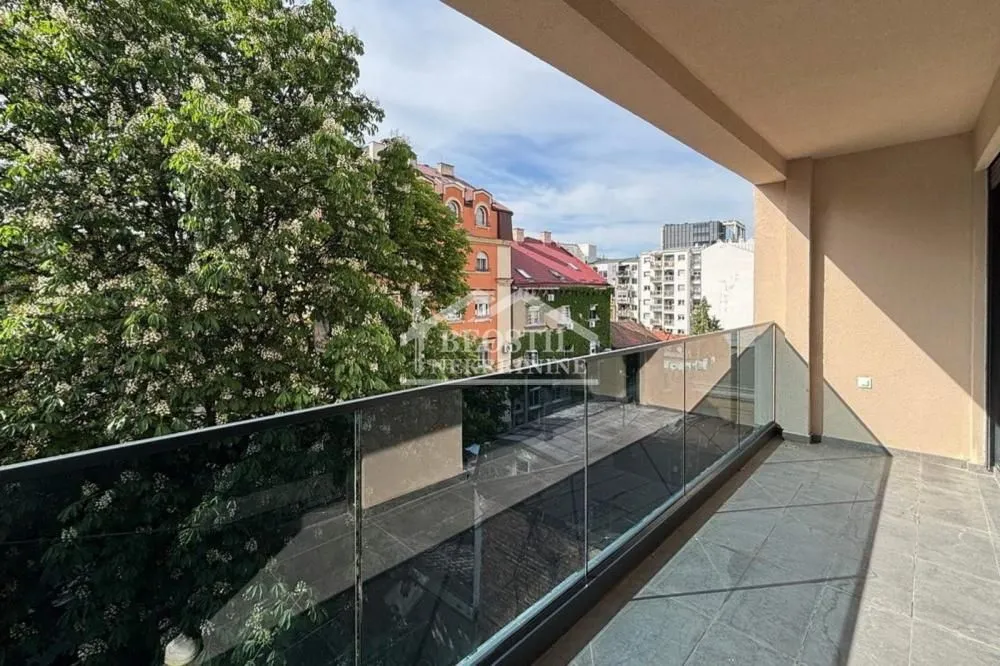 Prodaja, trosoban stan, 83m², Kalenić Pijaca, Vračar Sve Podlokacije
