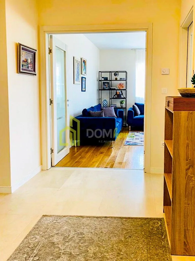 Rent, three bedroom apartment, 95m², Central Point, Podgorica