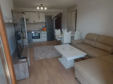 Rent, one bedroom apartment, 50m², Centar, Tivat - image 7