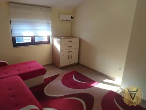 Izdavanje, trosoban stan, 73m², Autokomanda, Voždovac Sve Podlokacije - image 9