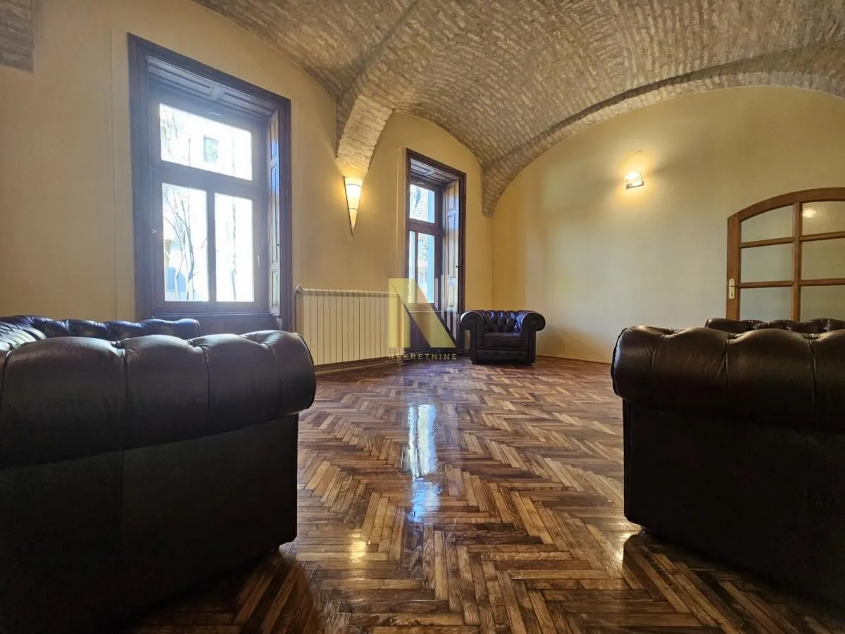 Prodaja, stan, 252m², Centar, Subotica