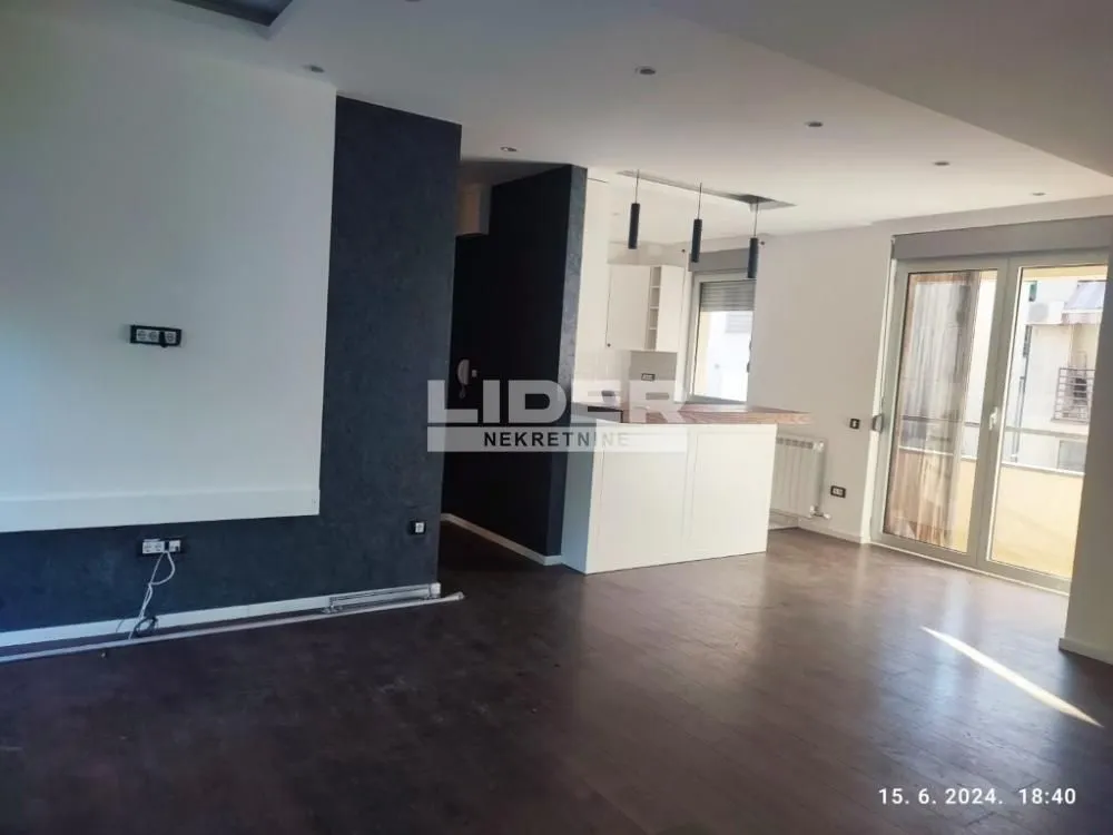 Sale, house, 195m², Banovo Brdo, Beograd