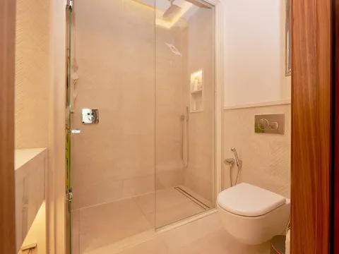 Prodaja, dvosoban stan, 160m², Tivat, Crna Gora - image 2