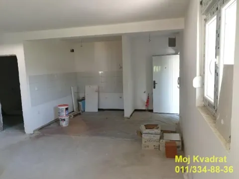 Prodaja, trosoban stan, 76m², Resnik, Beograd - image 4