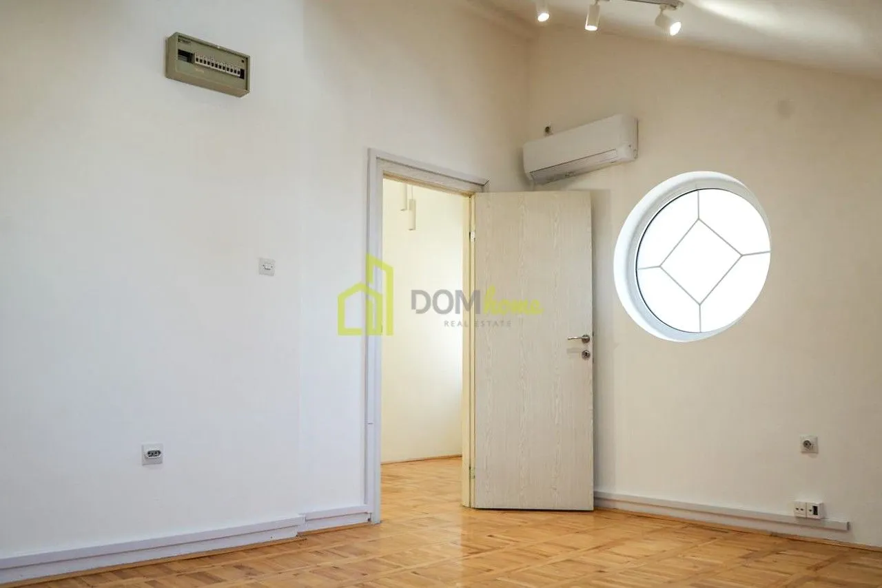 Rent, office space, 140m², Centar, Podgorica