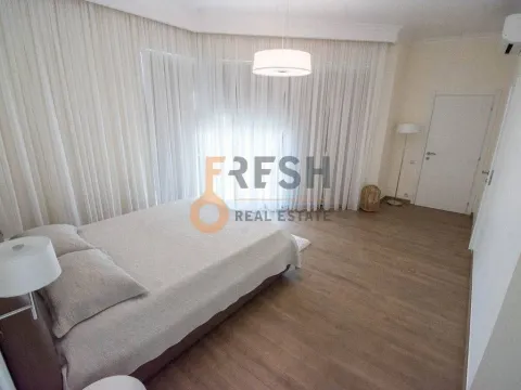 Prodaja, kuća, 240m², Tivat, Crna Gora - image 10