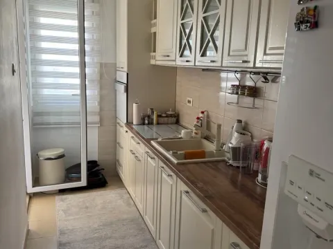 Prodaja, trosoban stan, 87m², Blok 6, Podgorica - image 3