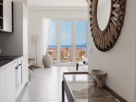 Prodaja, jednosoban stan, 53m², Luštica Bay, Tivat - image 1