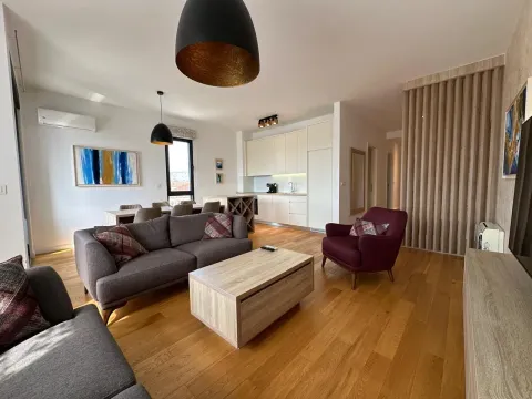 Rent, three bedroom apartment, 95m², City Kvart, Podgorica - image 2