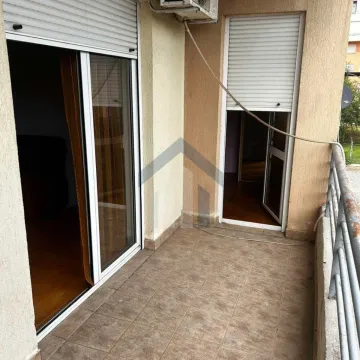 Rent, one bedroom apartment, 47m², Stari Aerodrom, Podgorica - image 8