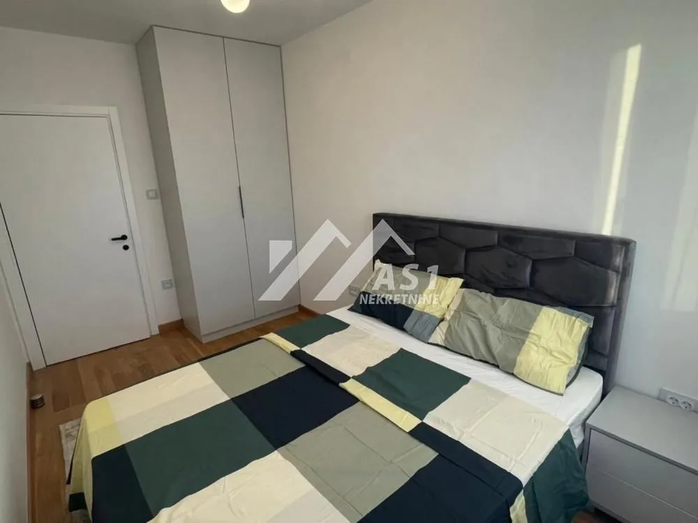 Izdavanje, dvosoban stan, 42m², Nova Detelinara, Novi Sad Sve Podlokacije