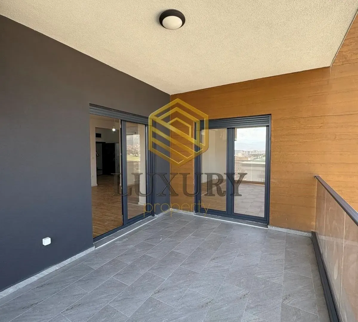 Rent, office space, 275m², Stari Aerodrom, Podgorica