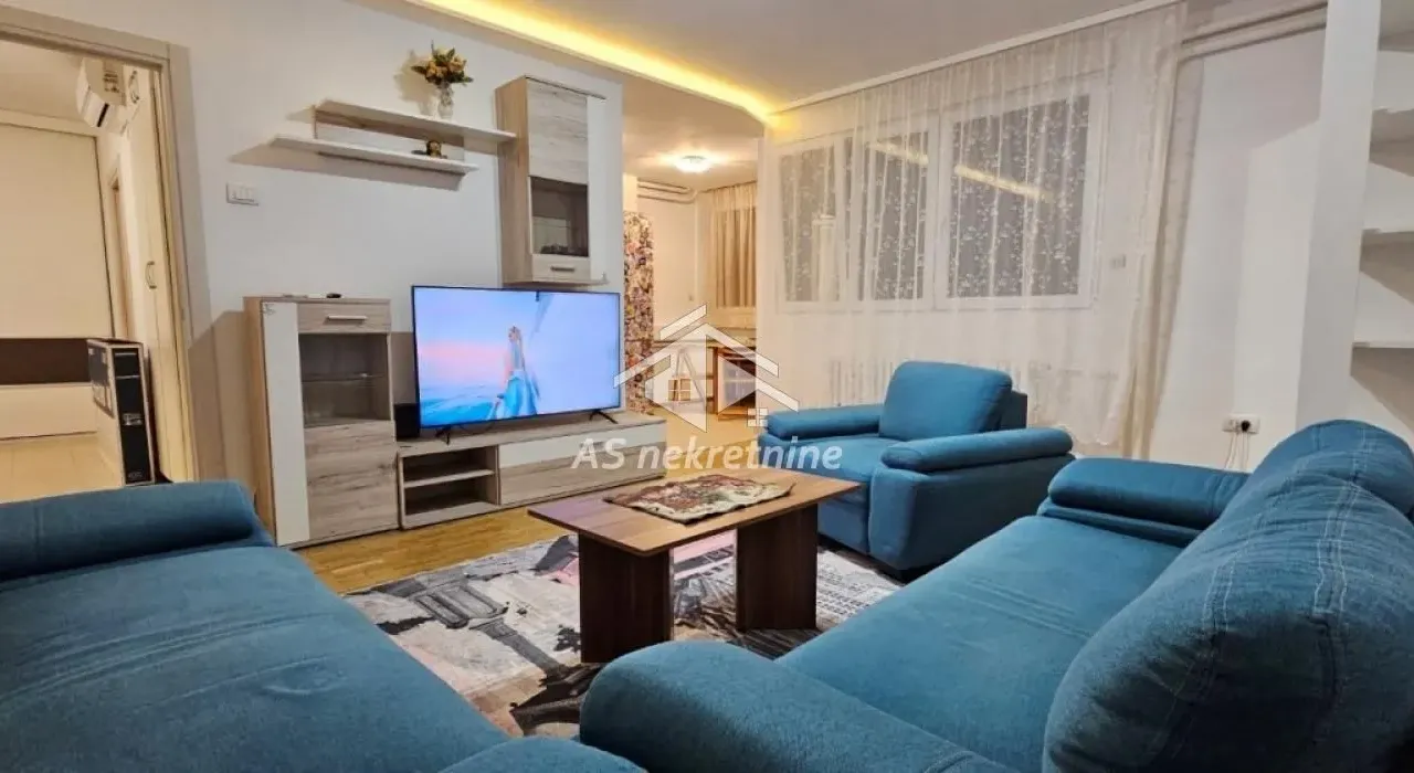 Izdavanje, trosoban stan, 71m², Novi Beograd Blok 37, Novi Beograd Sve Podlokacije