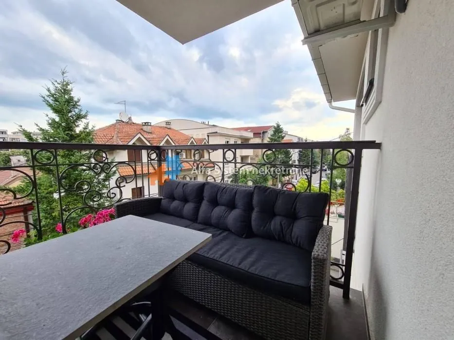Rent, four bedroom apartment, 112m², Autokomanda, Voždovac Sve Podlokacije