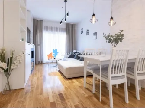 Rent, two bedroom apartment, 43m², Južni Bulevar, Vračar Sve Podlokacije - image 7