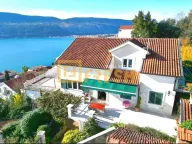 Izdavanje, kuća, 296m², Herceg Novi, Crna Gora - image 1