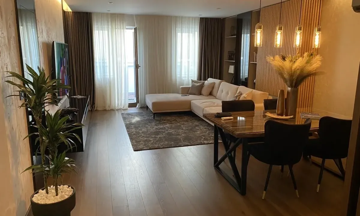 Prodaja, četvorosoban stan, 122m², Grbavica, Novi Sad Sve Podlokacije