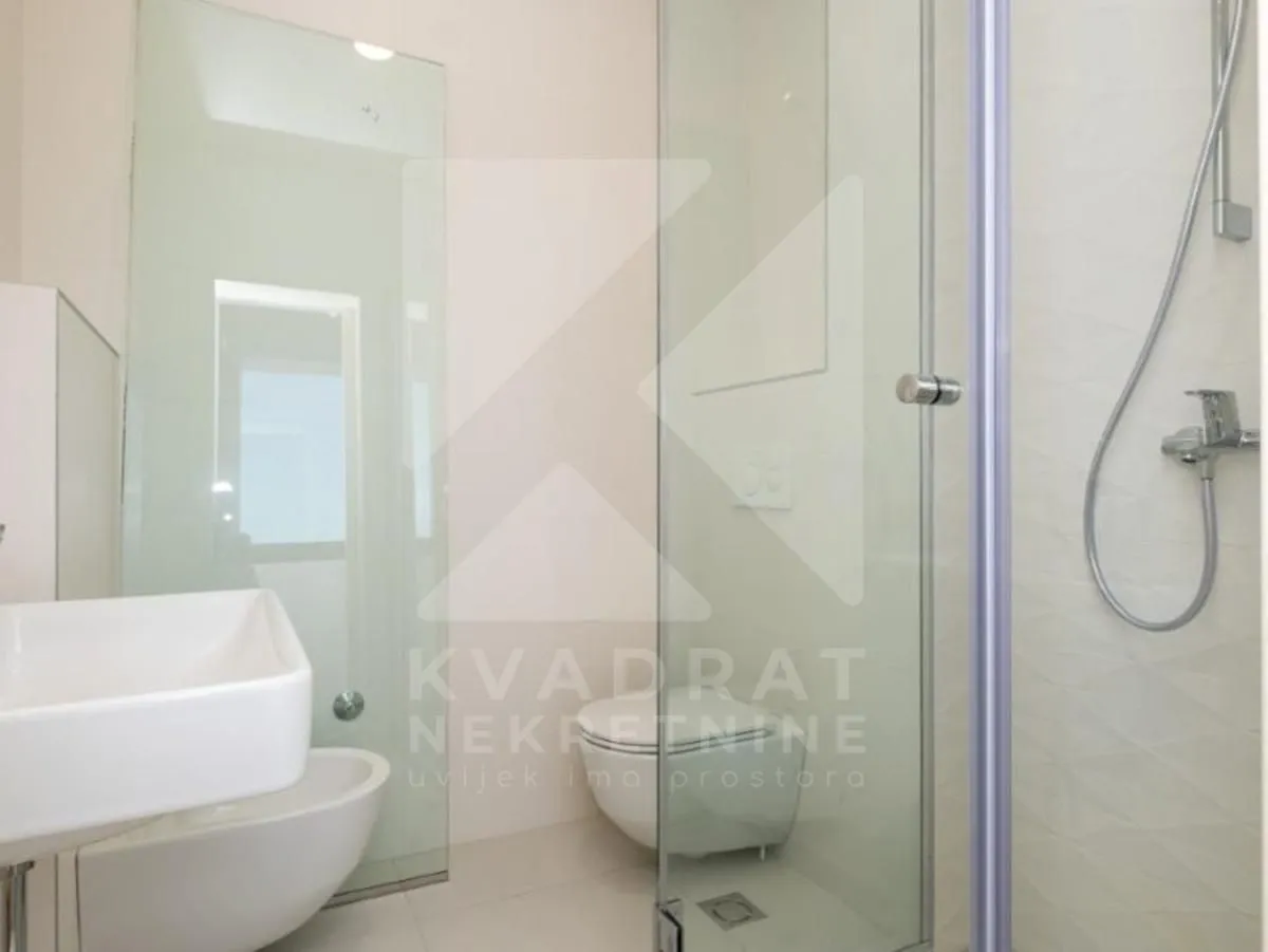 Prodaja, trosoban stan, 96m², Gornja Gorica, Podgorica