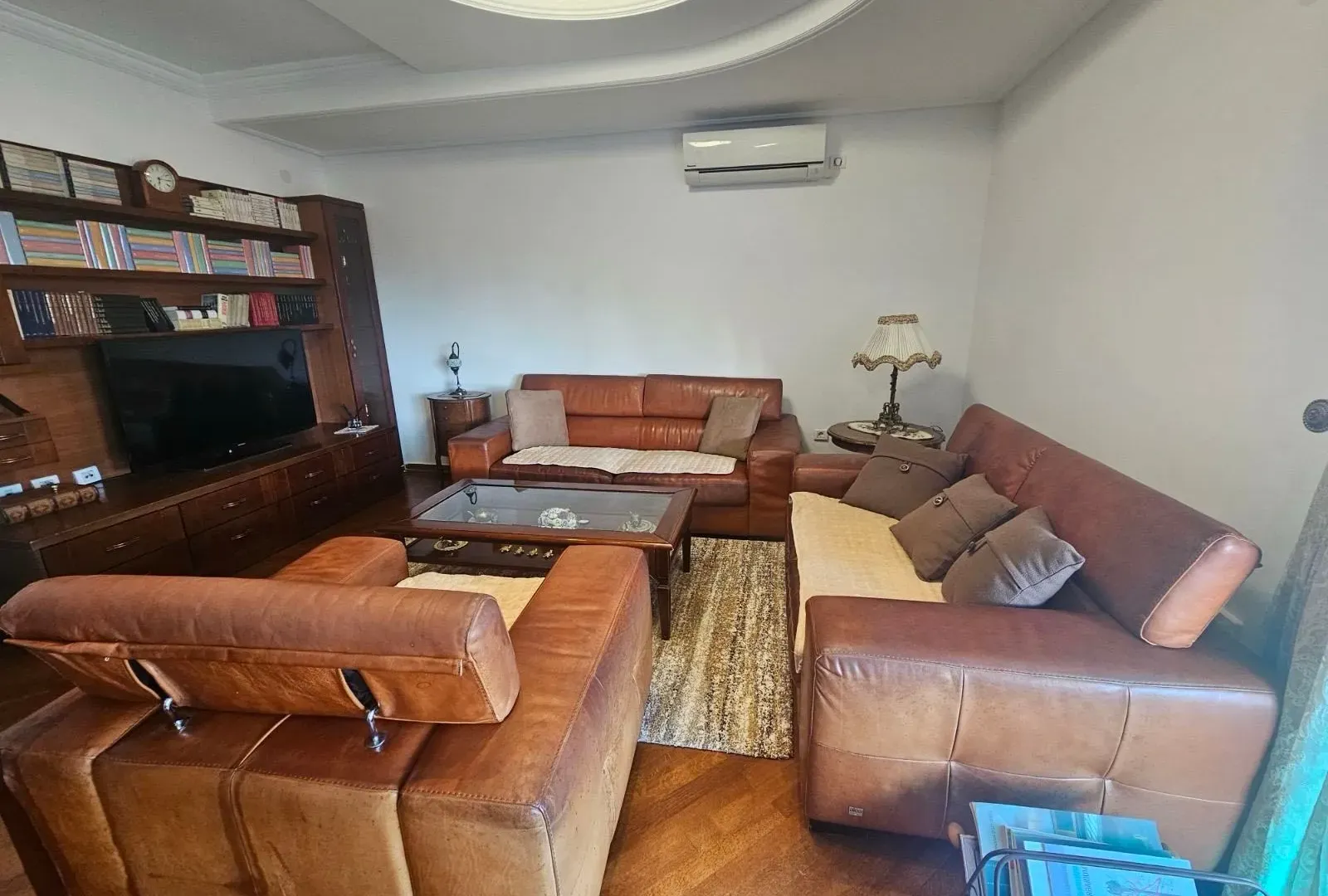 Izdavanje, stan, 130m², Podgorica, Crna Gora