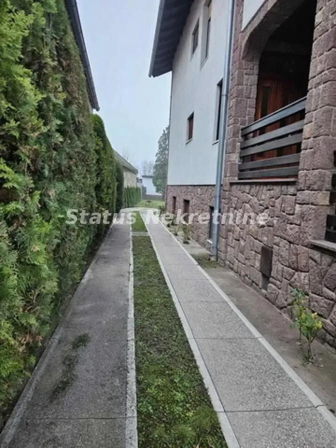 Prodaja, kuća, 260m², Kać, Novi Sad Sve Podlokacije
