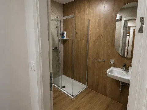 Rent, two bedroom apartment, 60m², Pobrežje, Podgorica - image 8