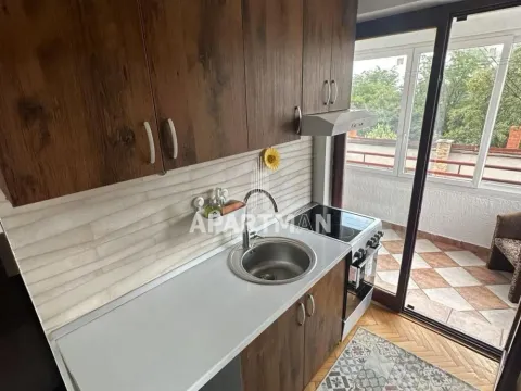 Rent, three bedroom apartment, 68m², Zeleno Brdo, Zvezdara Sve Podlokacije - image 5
