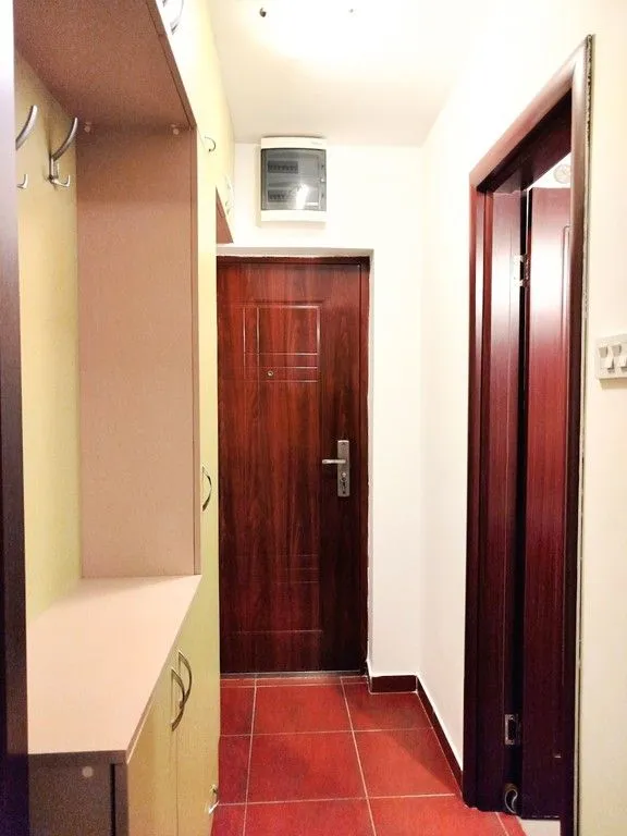 Prodaja, garsonjera, 19m², 1 maj, Podgorica