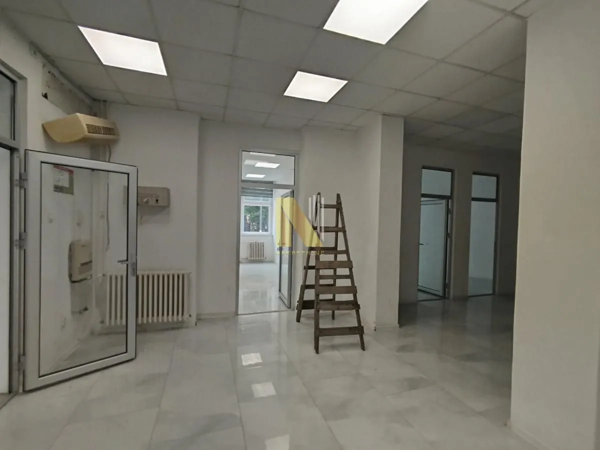 Rent, office space, 160m², Centar, Novi Sad